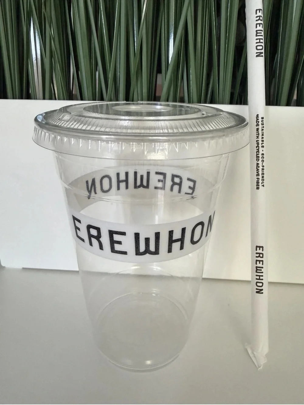 EREWHON MARKET- ICONIC 12 OZ SMOOTHIE CUP LID STRAW NEW